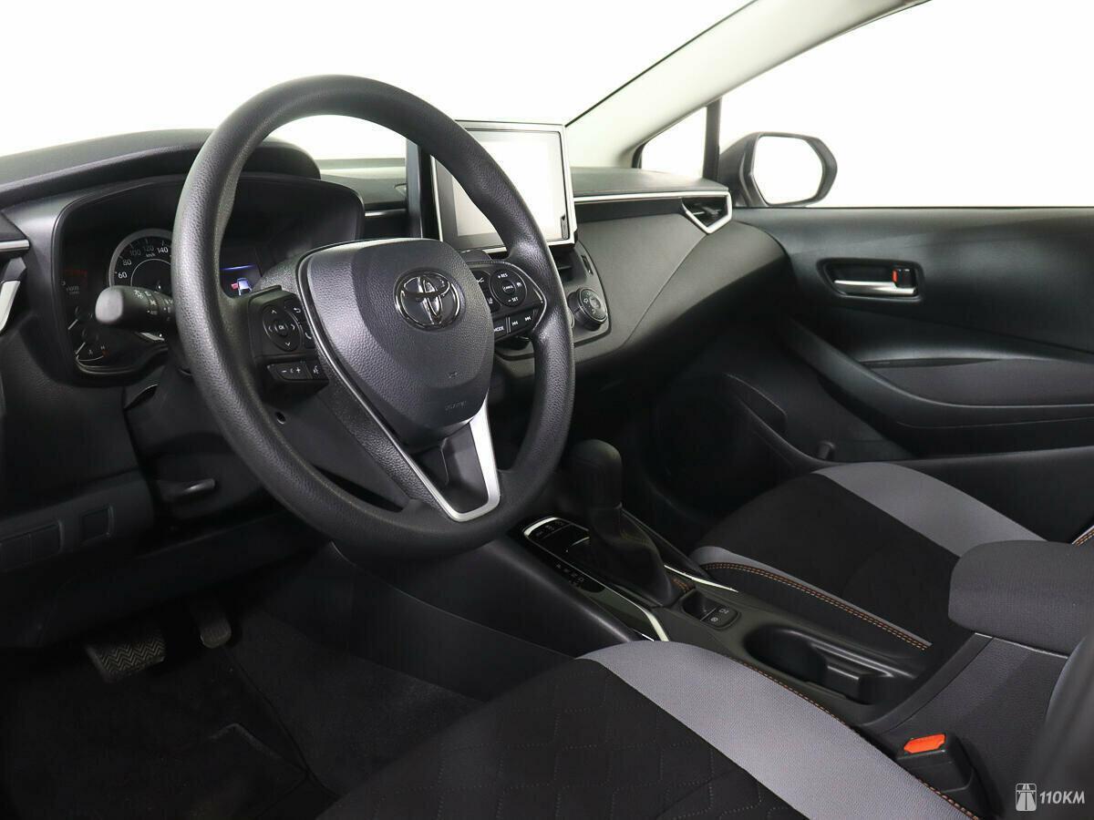 Toyota, Corolla, 1200, 0, бензин, седан, вариатор, передний привод, среднее состояние, левый, белый, 1 689 000 ₽